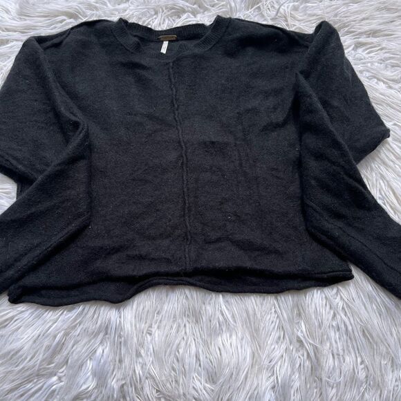 Free People 💫Black 💫Crew Pullover Sweater /small - Picture 4 of 6